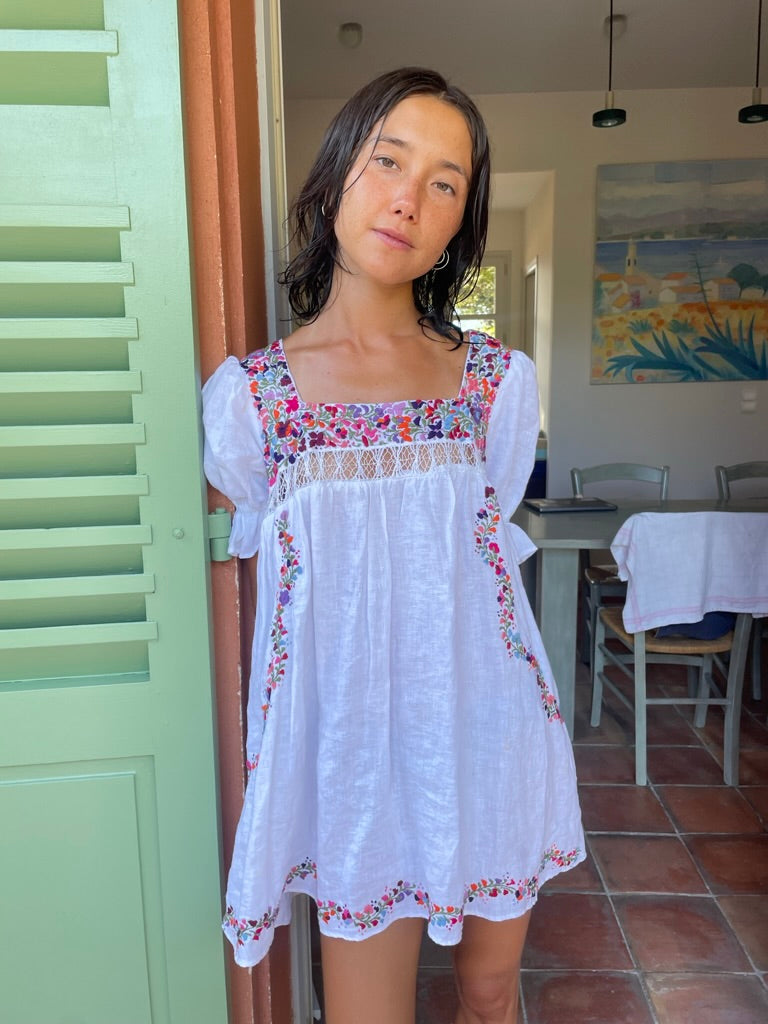Holly Dress - with puff sleeves